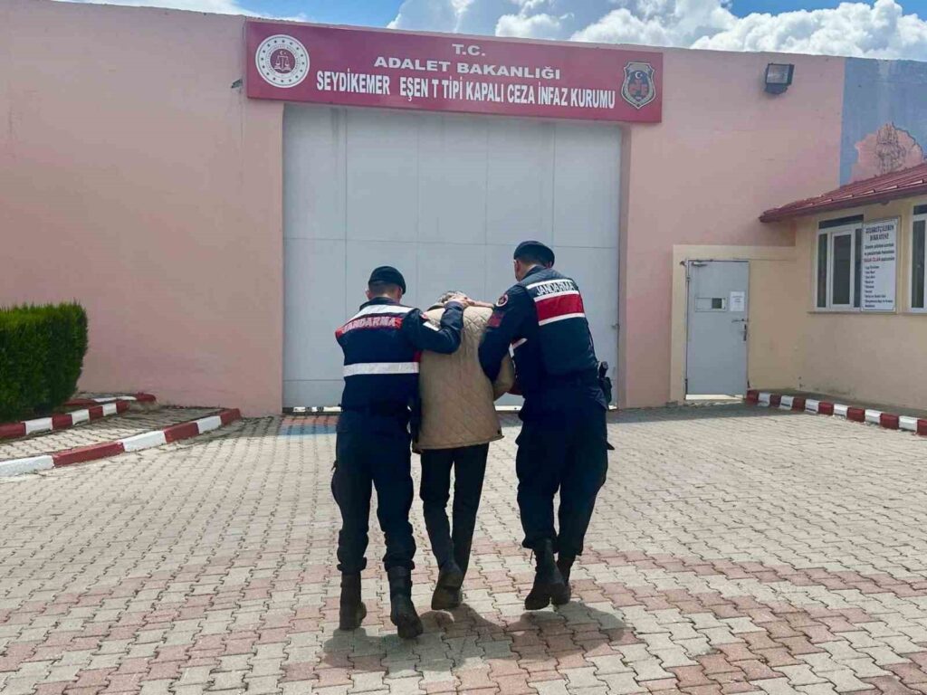 On Ayrı Suçtan Aranan Şahıs Jasat Operasyonuyla Yakalandı