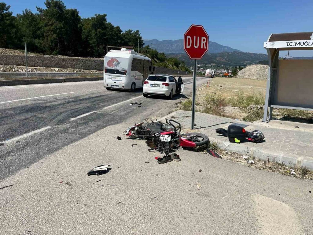 Seydi̇kemerde Motosi̇klet Kazası:1 Ölü