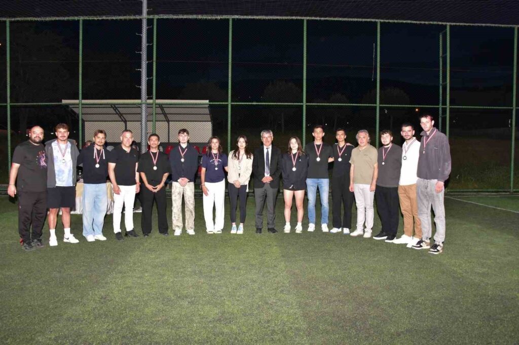 Sporun Gücüyle 19 Mayıs Rüzgarı Msküde Esti̇