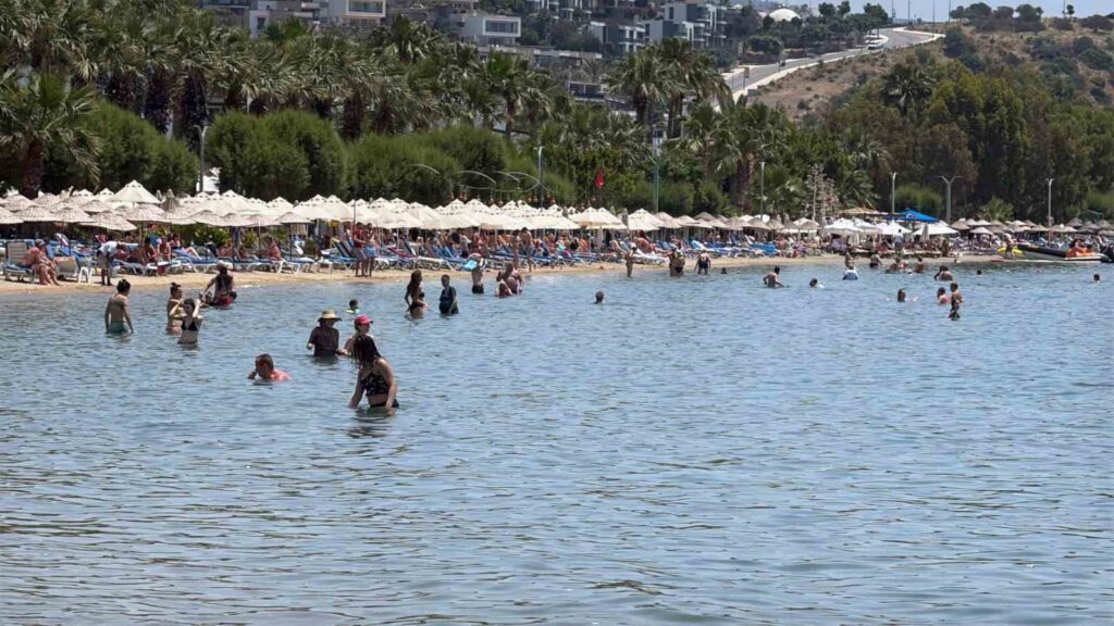 Bodrum Sahi̇lleri̇nde ‘Bayram Yoğunluğu