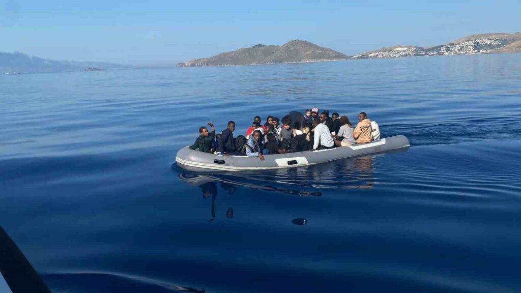 Bodrumda 25 Düzensi̇z Göçmen Yakalandı