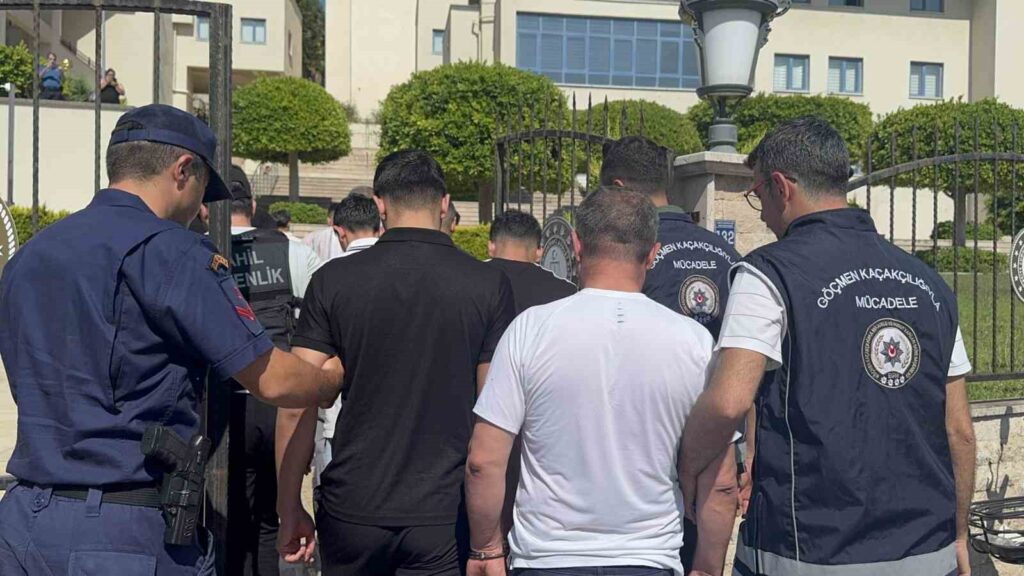 Marmari̇ste Göçmen Kaçakçılığı Operasyonu: 7 Tutuklama