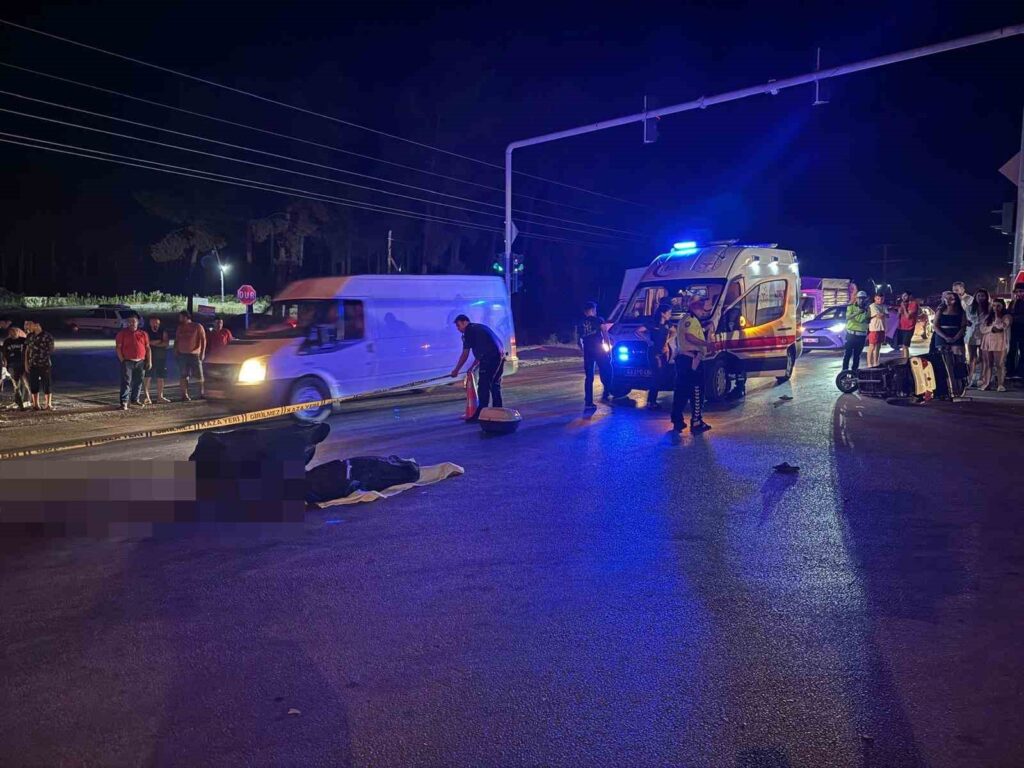 Tırla Çarpışan Motosi̇klet Sürücüsü Hayatını Kaybetti̇