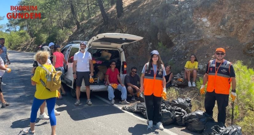 Bodrum Gönüllülerinden Yangınlara Karşı Temizlik Seferberliği