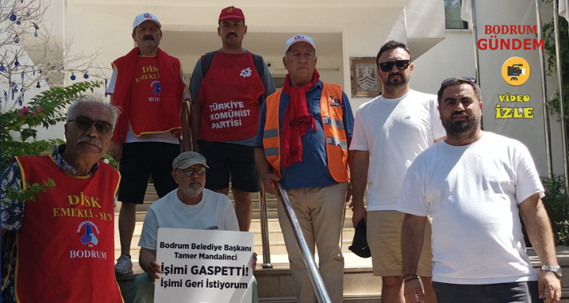 Gazeteci Özbaş İşten Çıkarılmasını Protesto Ediyor
