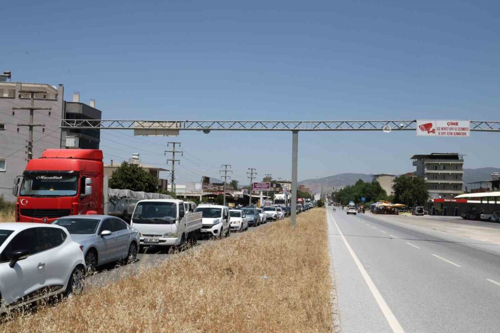 Araç Kuyruğunun Bi̇r Ucu Aydın, Di̇ğer Ucu Muğlada