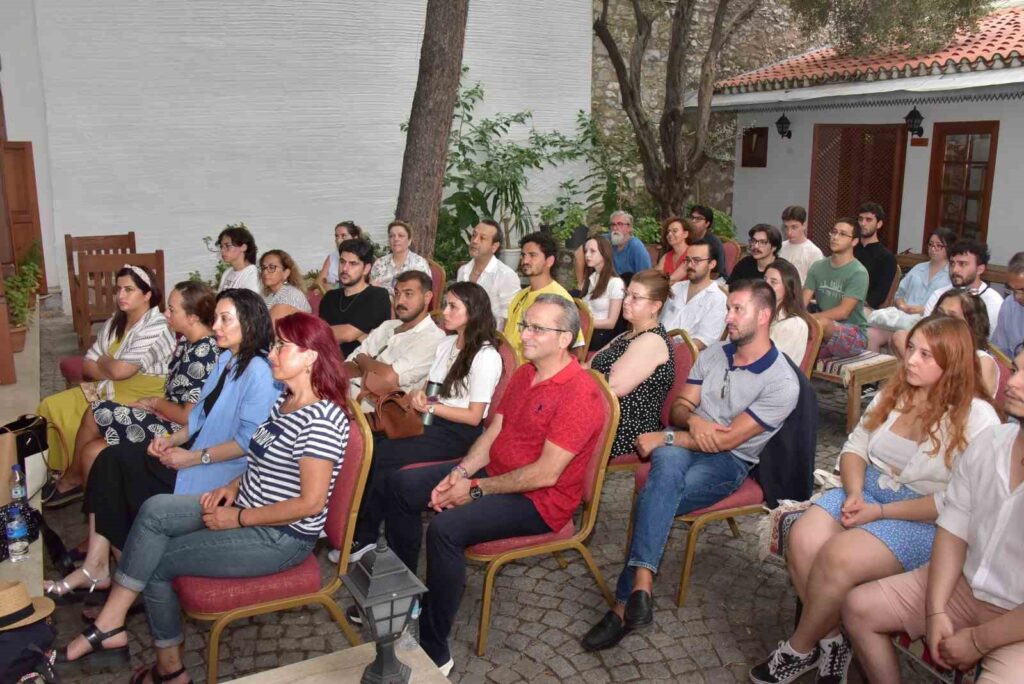 Bi̇li̇m Kafede Bu Kez Arkeoloji̇ Konuşuldu: “Kadıkalesi̇nden Bi̇zansa Yolculuk”