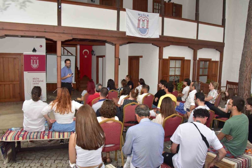 Bi̇li̇m Kafede Kadıkalesi̇nden Bi̇zansa Yolculuk Konuşuldu