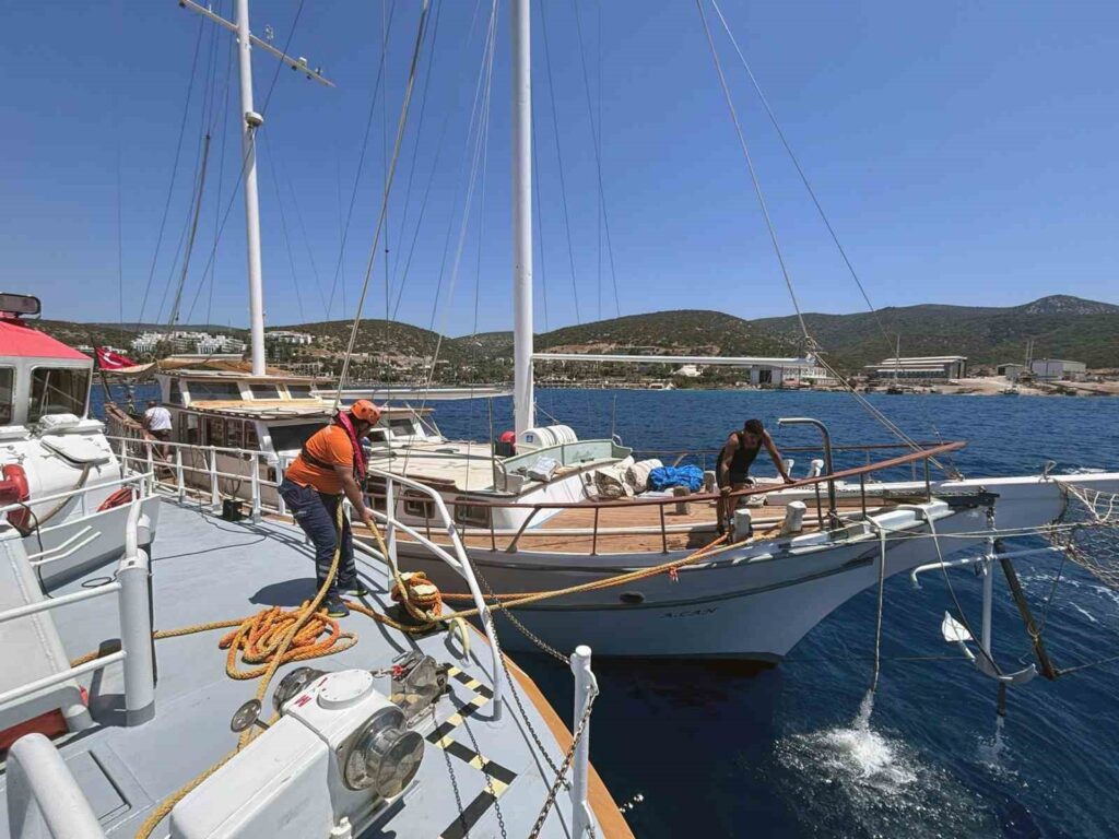 Bodrum’da Su Alan Teknede 6 Kişi Kurtarıldı