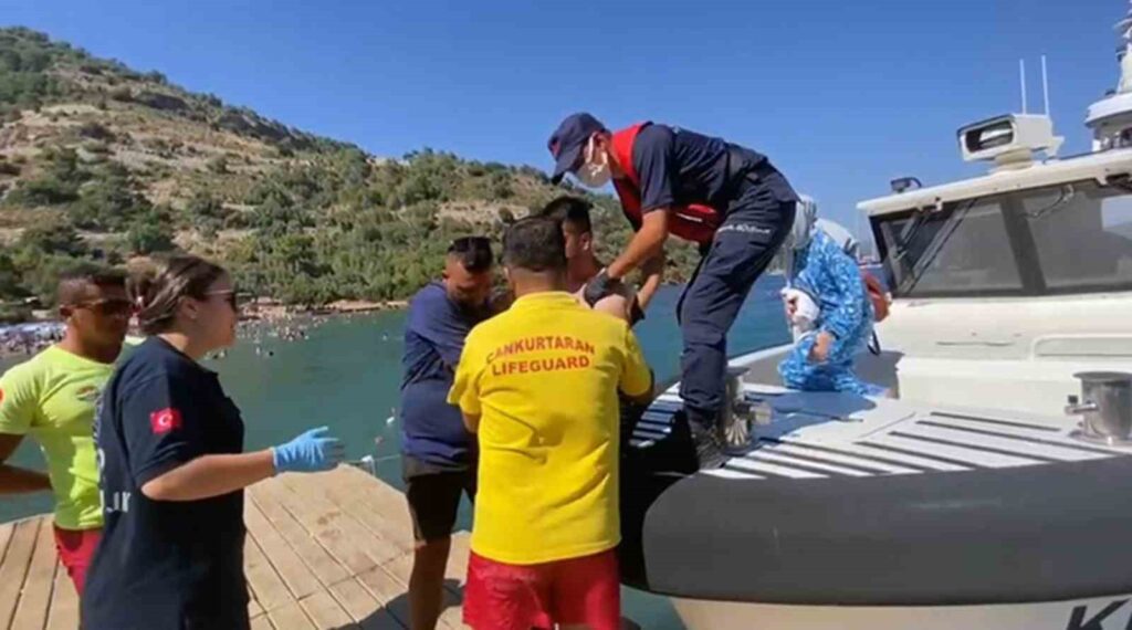 Dalaman Açıklarında Teknede Yaralanan Vatandaşın Tıbbi̇ Tahli̇yesi̇ Gerçekleşti̇ri̇ldi̇