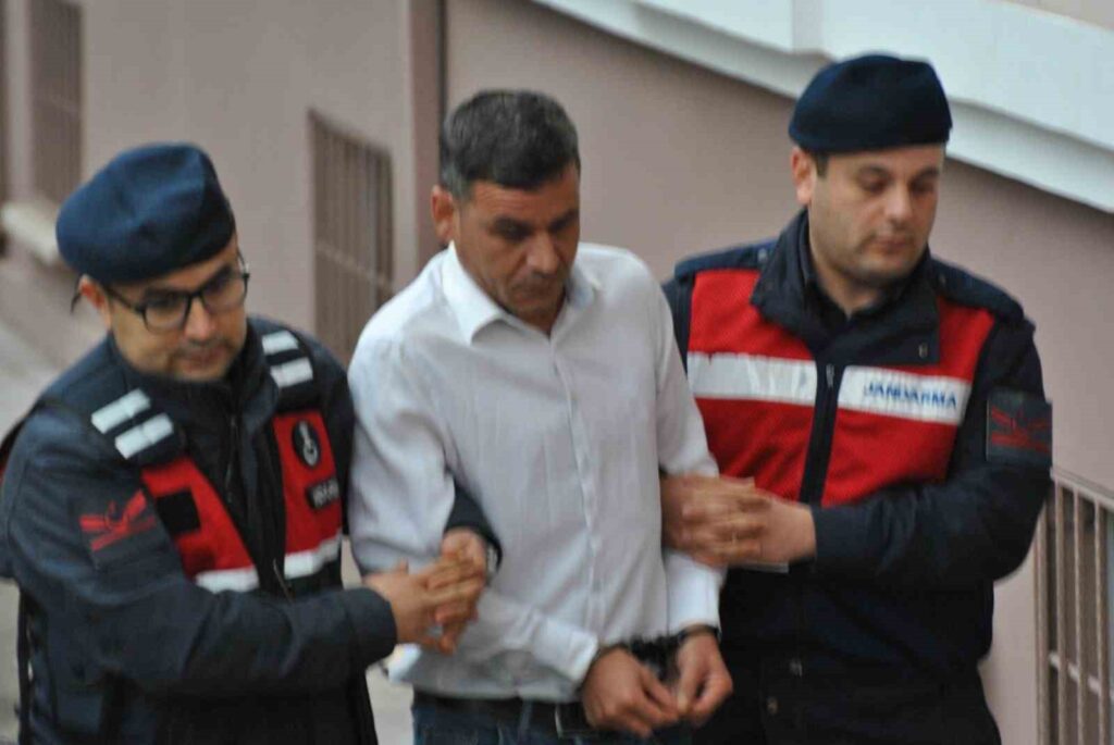 Eşi̇ni̇ Öldüren Sanık 24 Yıl Hapse Çarptırıldı