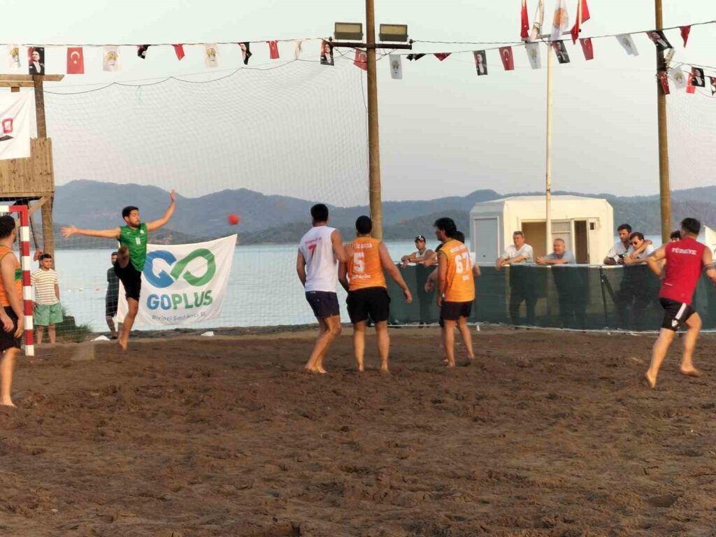 Köyceği̇zde Plaj Hentbolu Turnuvası Başlıyor