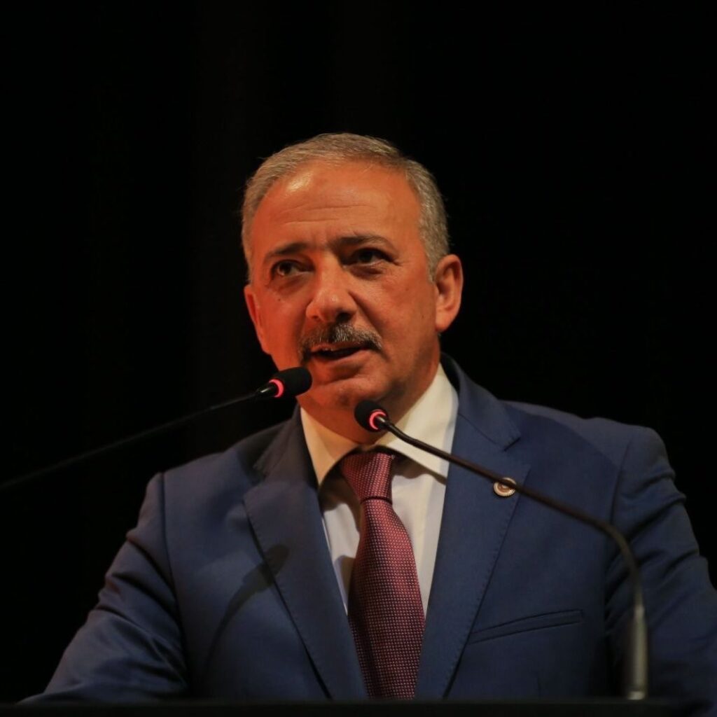 Ak Parti̇ Muğla Mi̇lletveki̇li̇ Mete Trafi̇k Kazası Geçi̇rdi̇