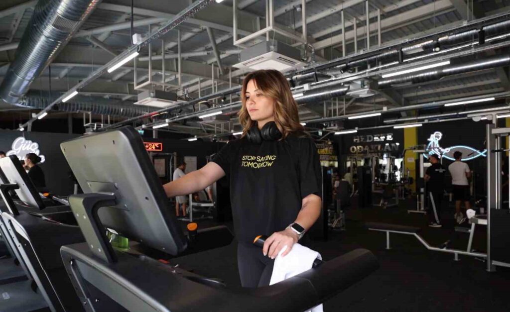 Erman Şahi̇n Spor Merkezi̇ Yoğun İlgi̇ Görüyor