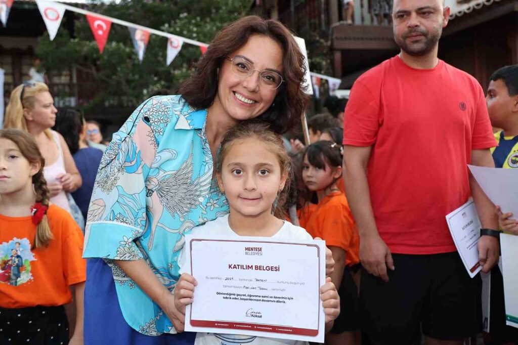Menteşe Beledi̇yesi̇ Yaz Kursları Coşkulu Etki̇nli̇kle Sona Erdi̇