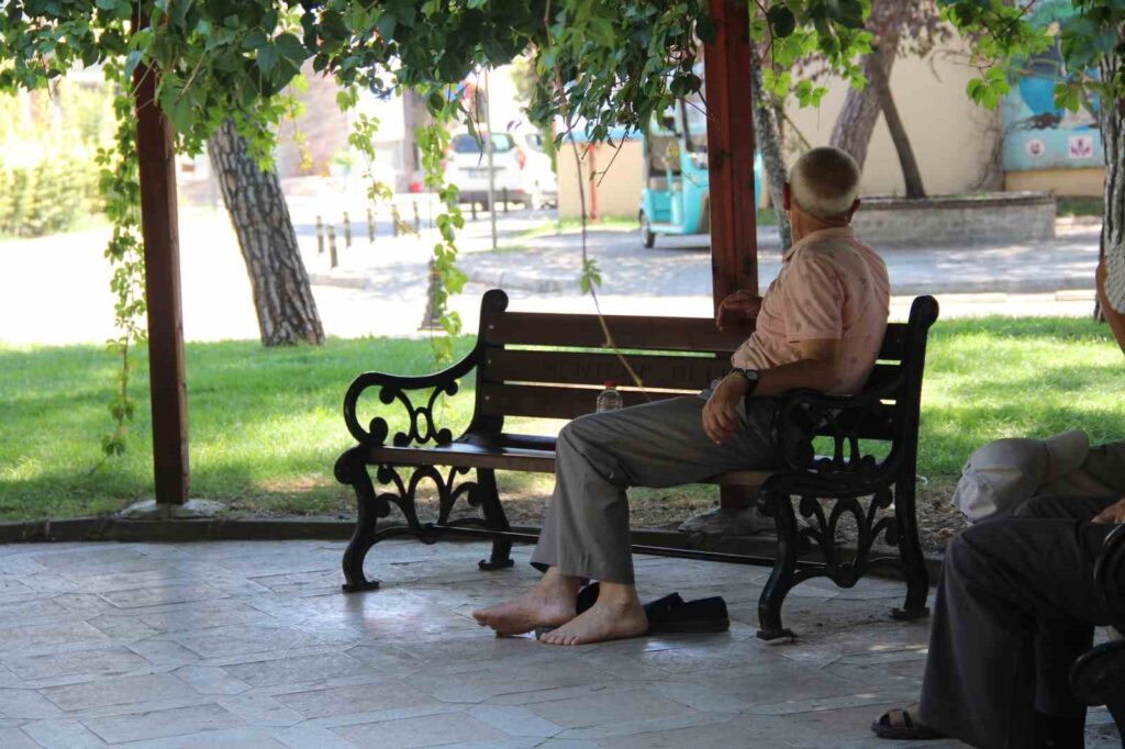 Menteşede Kavurucu Sıcak Etki̇li̇ Oluyor