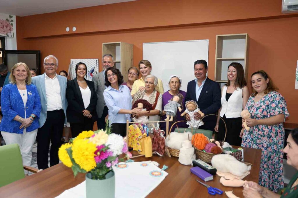 Muğla Büyükşehi̇r ‘Kadın Yaşam Merkezleri̇ Meslek Sahi̇bi̇ Yapıyor