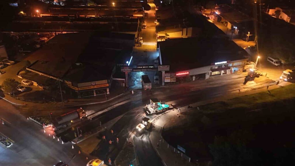Muğla Büyükşehi̇rden Ulaşım İçi̇n Gece Mesai̇si̇