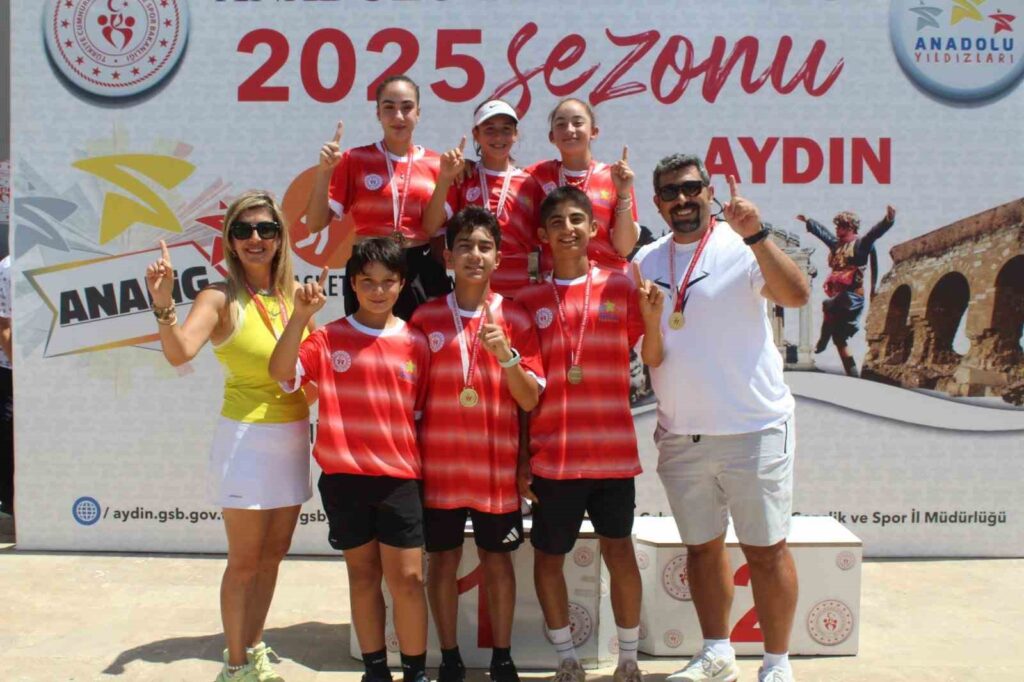Muğla Teni̇s Takımından Çi̇fte Zafer