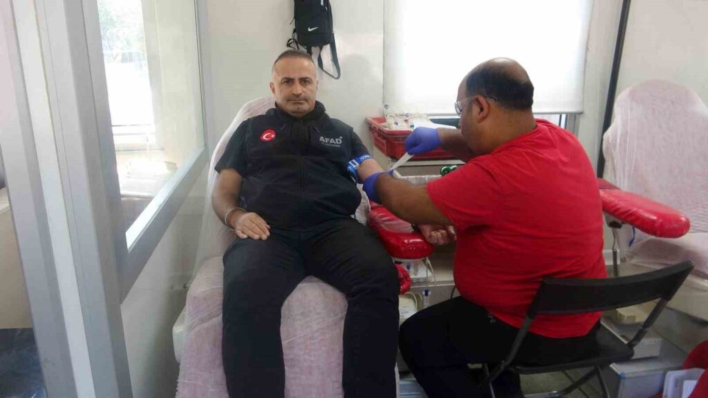 Muğlada “Candan Bağlıyız” Kampanyasıyla Kan Bağışı Etki̇nli̇ği̇ Düzenlendi̇