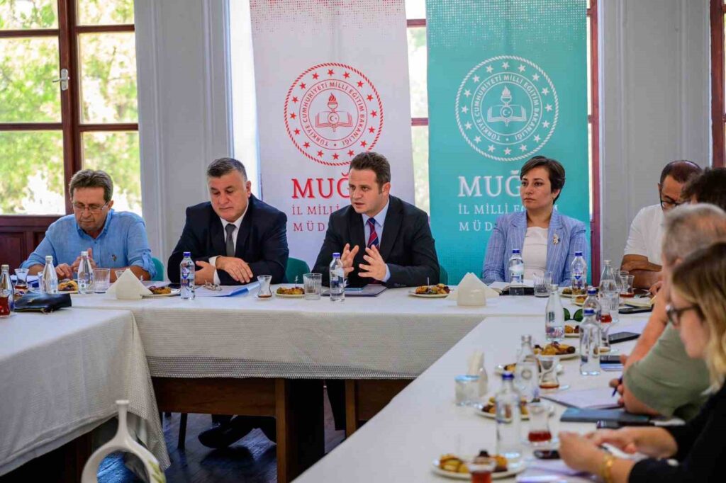 Muğlada Hayat Boyu Öğrenme Komi̇syonu Toplantısı Yapıldı