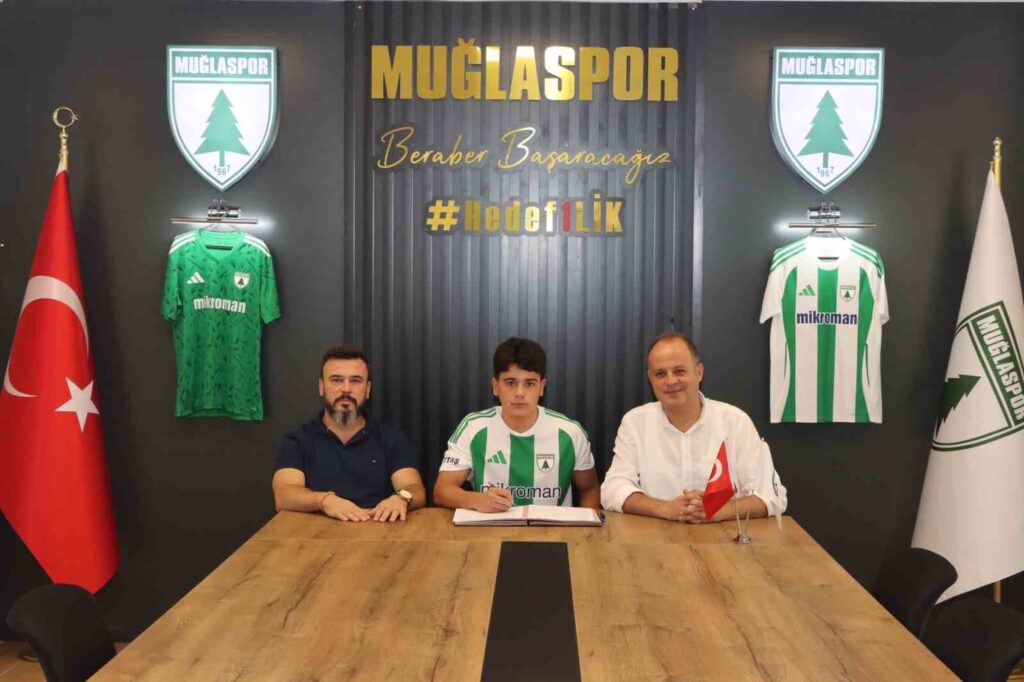 Muğlasporda Altyapıdan A Takıma Şi̇mşek İmza Attı