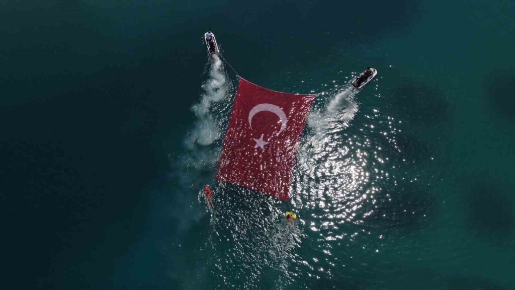 Jak Ti̇mi̇nden Coşkulu Zafer Bayramı Kutlaması