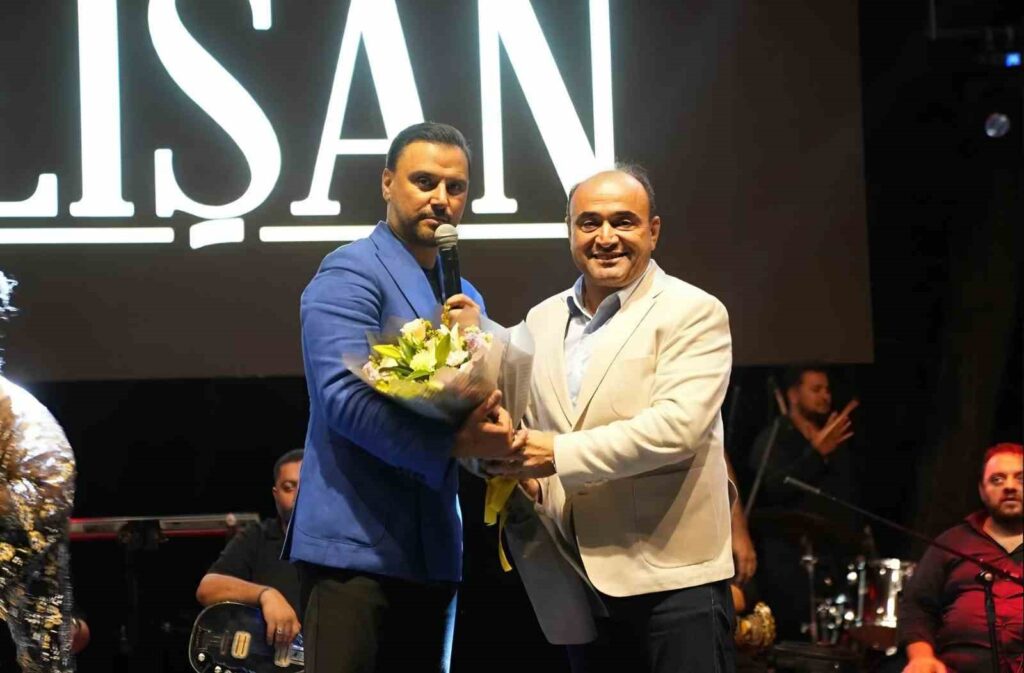 Seki̇ Yağlı Pehli̇van Güreşleri̇nde Pehli̇vanlar Boy Gösterdi̇