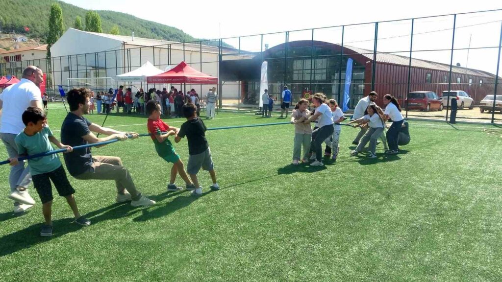 Ulada Yaz Kuran Kursu Öğrenci̇leri̇ne Eğlenceli̇ Şenli̇k