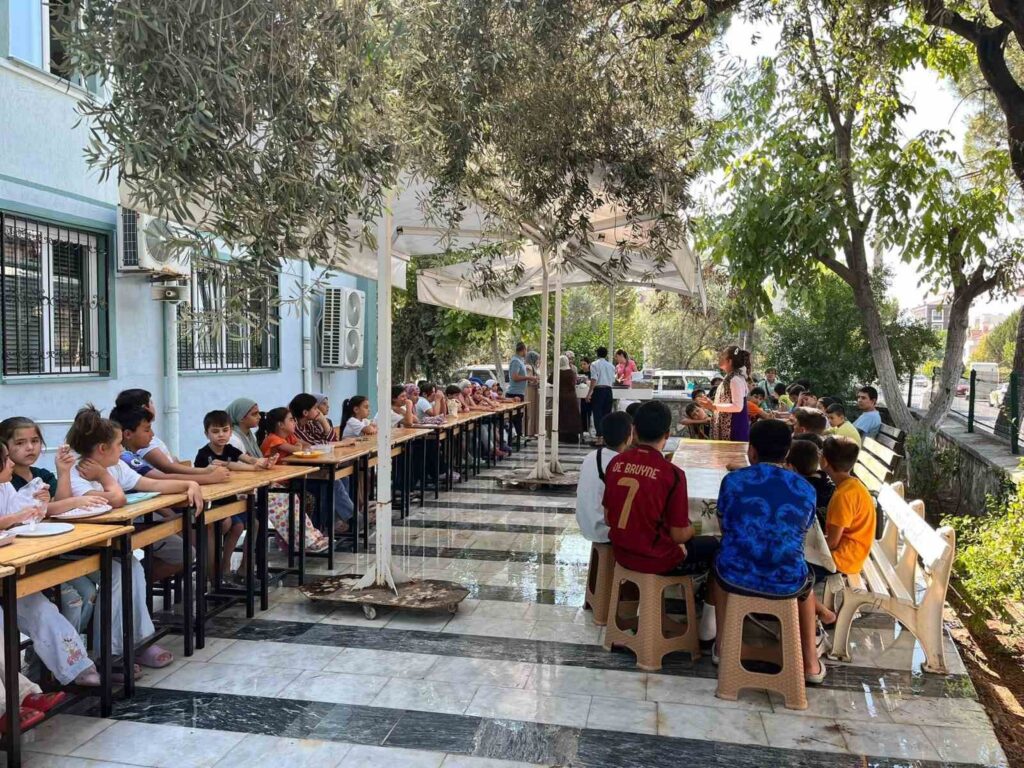 Yatağan Yeni̇ Cami̇de Kuran Kursu Kapanış Programı Düzenlendi̇