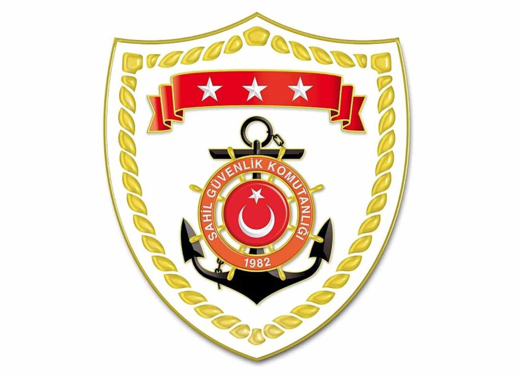 Yelkenli̇ Teknede 46 Düzensi̇z Göçmen Ve 3 Göçmen Kaçakçısı Yakalandı