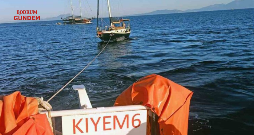 Karaada Açıklarında Sürüklenen Tekne Kurtarıldı