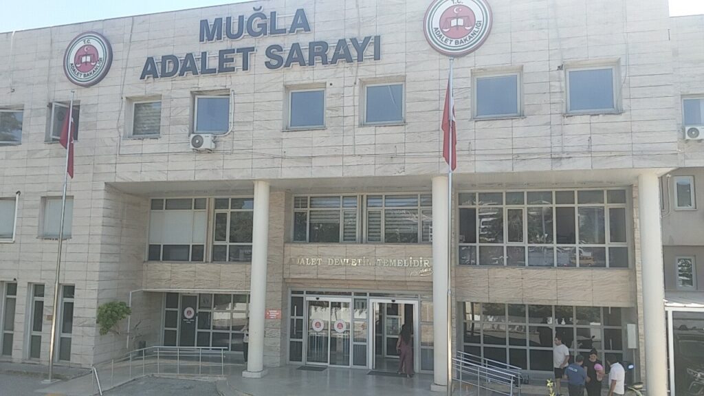 Azmetti̇ri̇ci̇ni̇n Türki̇ye Bağlantılı Olduğu Ki̇şi̇ Tutuklandı