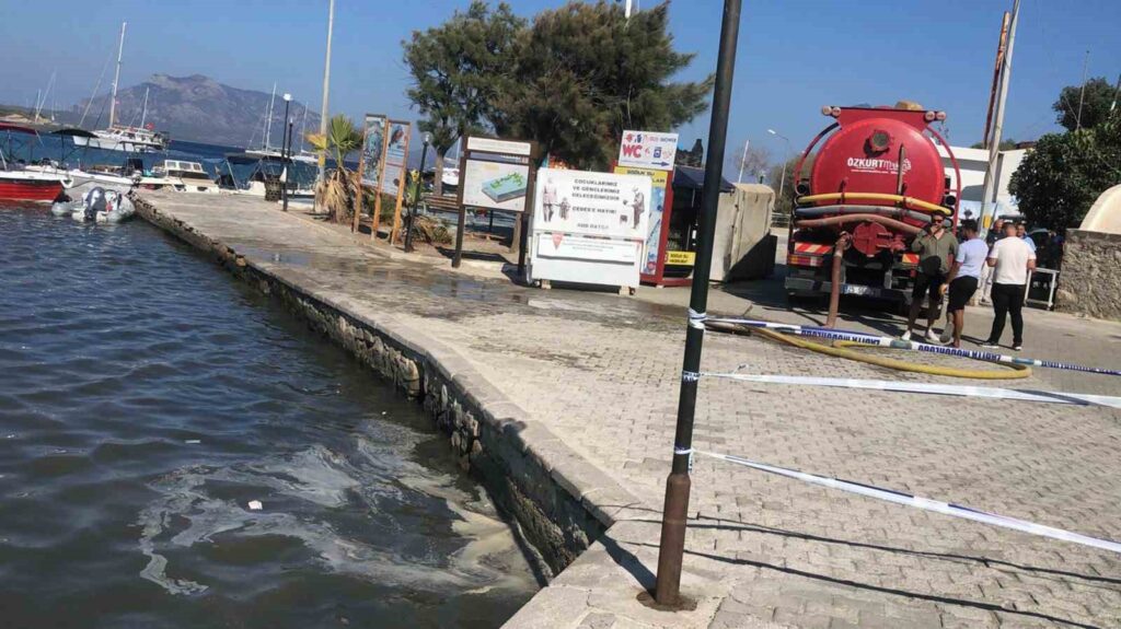 Bebek Bezi̇, Plasti̇k Ve Islak Mendi̇l Kanali̇zasyon Hattını Tıkadı