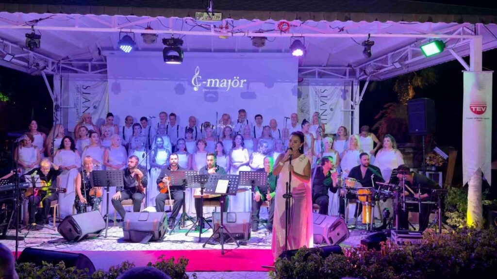 C-Majörden Bodrumda Anlamlı Konser
