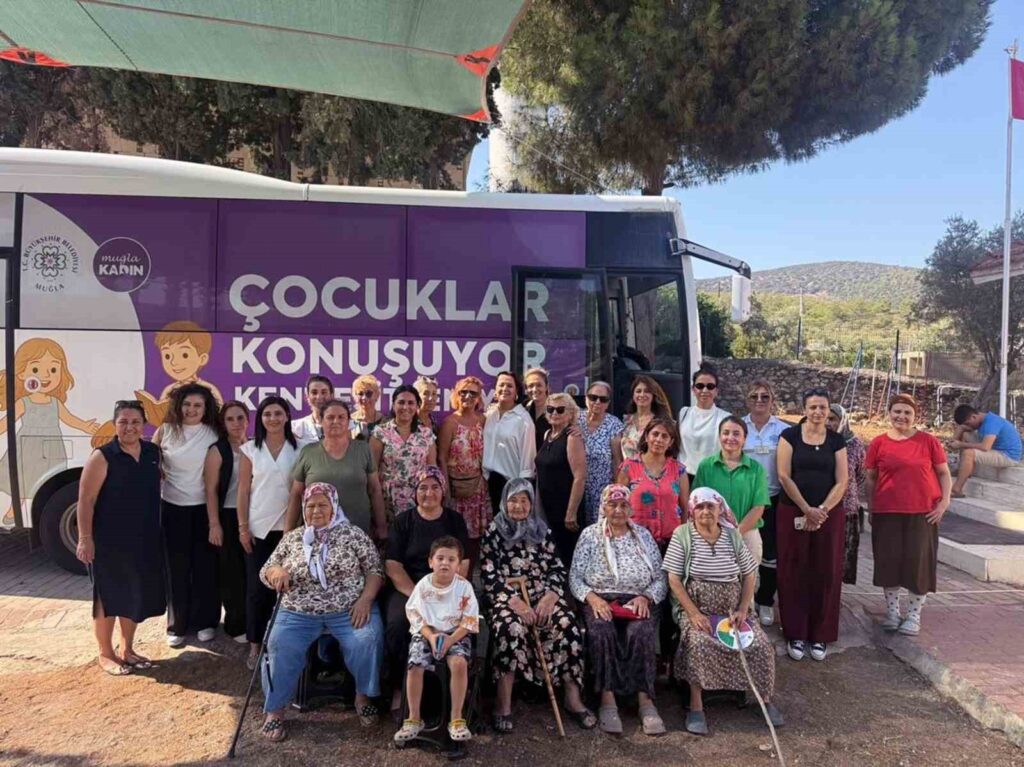Gezi̇ci̇ Da(Ya)Nışma Otobüsü İle Hi̇zmet Ayağa Gi̇di̇yor