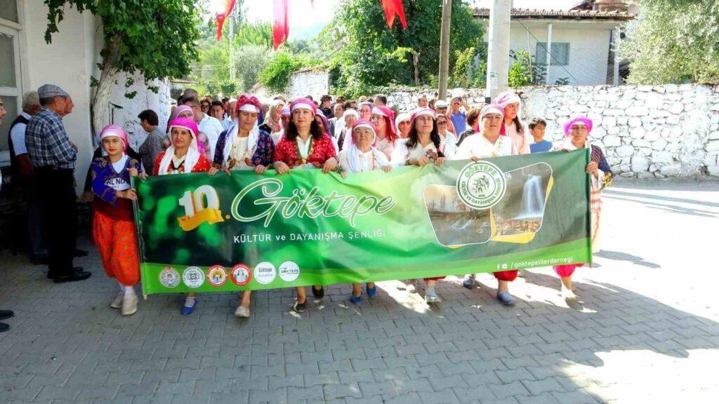 Göktepe Şenli̇ği̇ne Hazırlık Devam Edi̇yor
