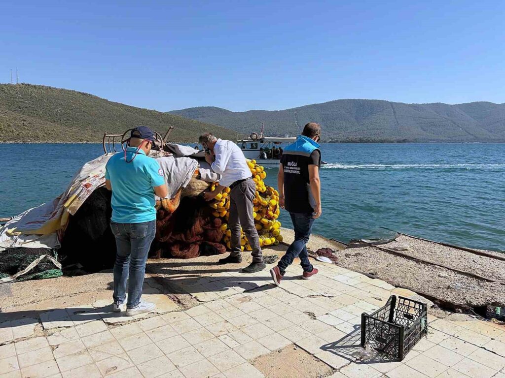 Güllük Körfezi̇’nde Kaçak Avcılık Deneti̇mi̇