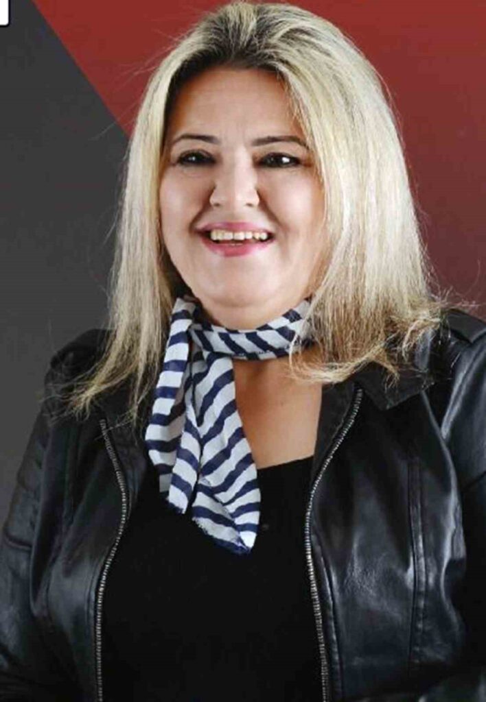 Kadın Muhtardan Köylüye ‘Sahi̇psi̇z Köpek Uyarısı