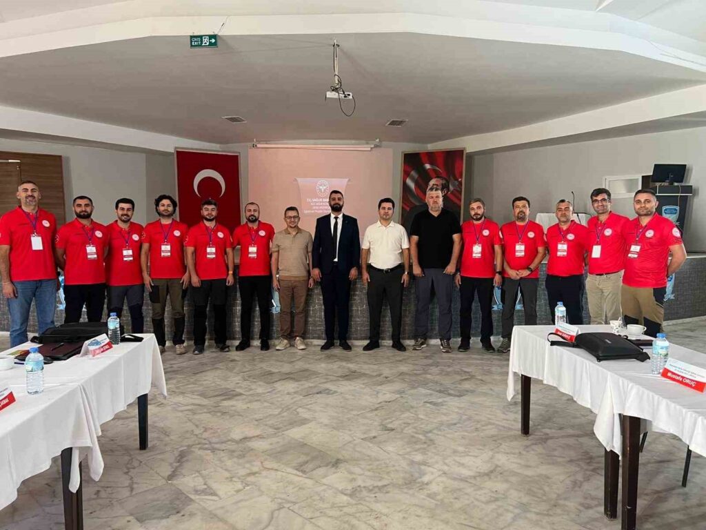 Marmari̇ste Motosi̇klet Sürüş Güvenli̇ği̇ Eği̇ti̇mi̇ Başladı