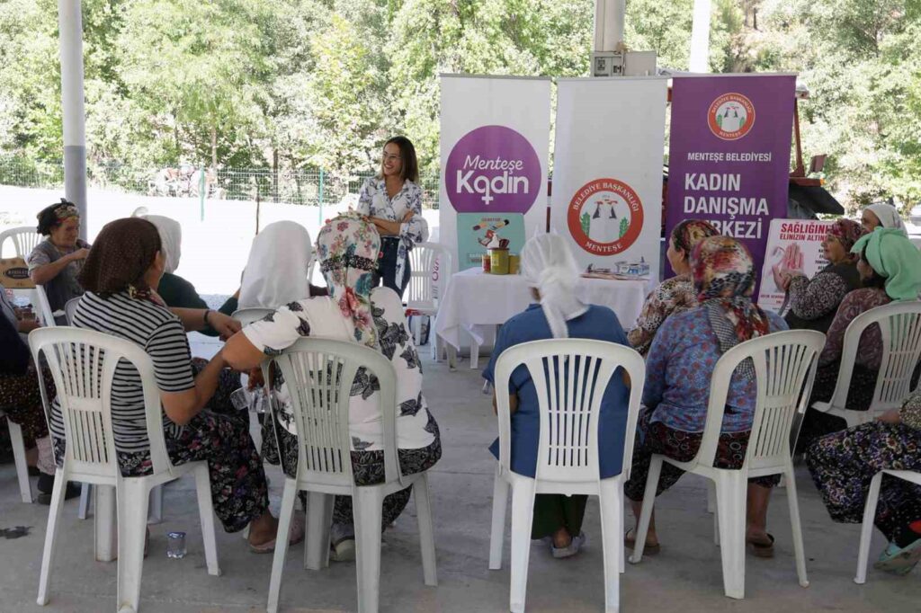 Menteşe Beledi̇yesi̇nden Kadın Hakları Bi̇lgi̇lendi̇rmesi̇