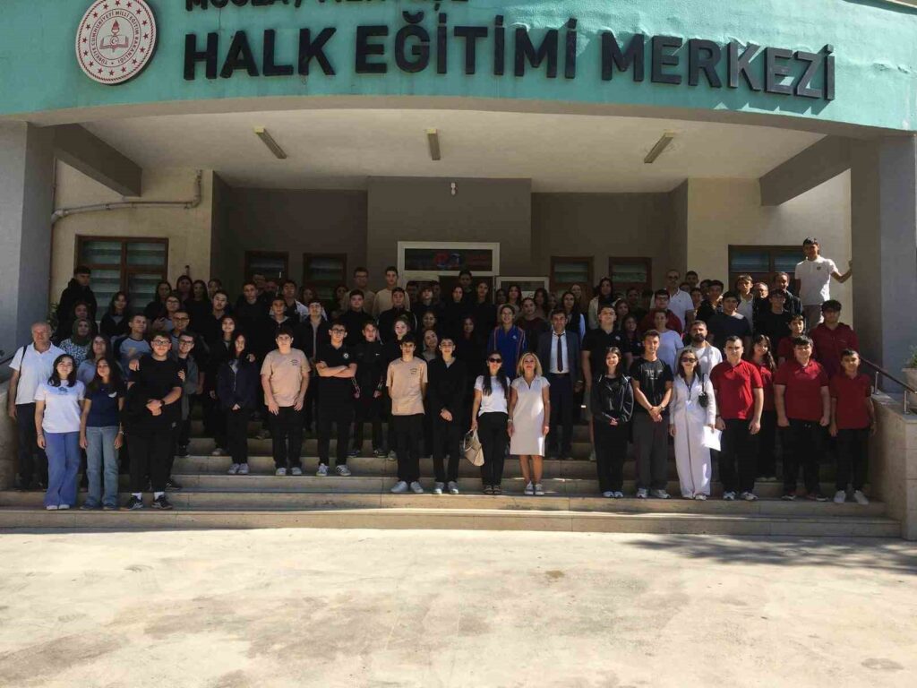 Menteşede “Genç Ar-Ge” Projesi̇yle Drama Ve Tanışma Etki̇nli̇ği̇ Düzenlendi̇