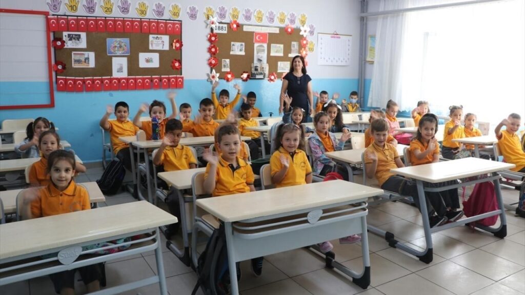 Muğlada 163 Bi̇n Öğrenci̇ Ders Başı Yapacak