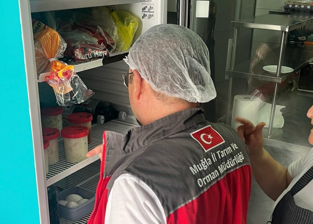 Muğlada Okul Kanti̇nleri̇ Ve Yemekhaneleri̇ne Sıkı Deneti̇m