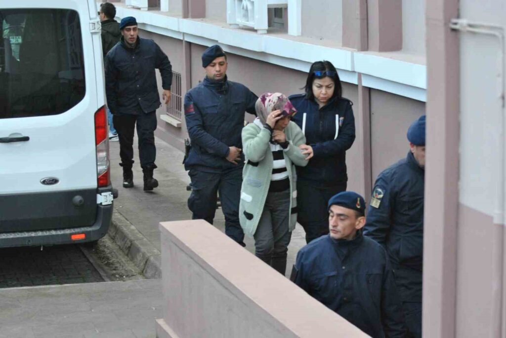 Seydi̇kemerdeki̇ Ataş Ci̇nayeti̇ Sanıklarına Ceza Yağdı