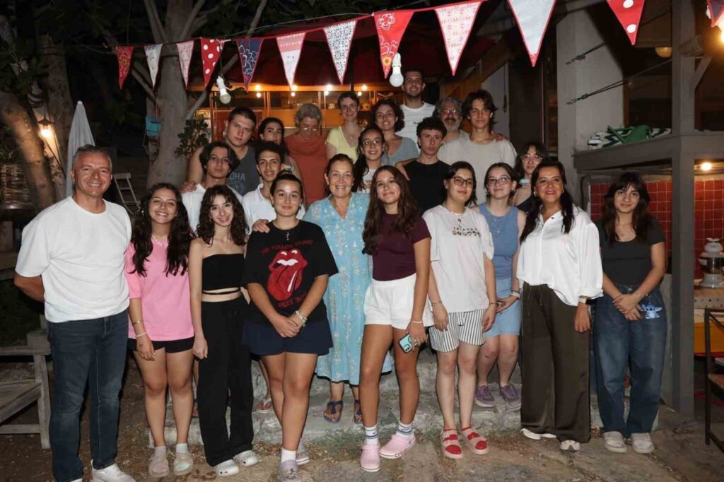 ‘Taş, Ses, Beden Atölyesi̇ Muğlada Gerçekleşti̇ri̇ldi̇