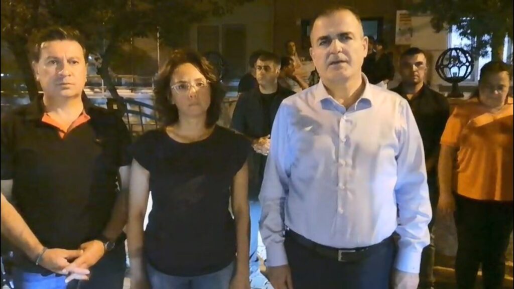 Vali̇ Akbıyık’tan Başkan Gonca Köksal Aras£a Destek Zi̇yareti̇