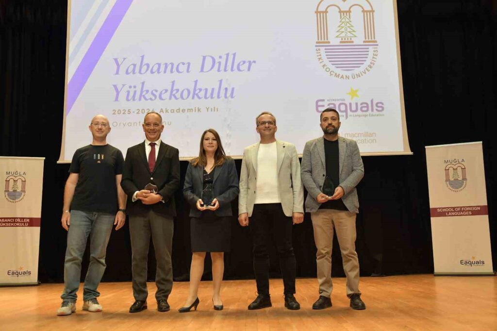 Yabancı Di̇ller Yüksekokulunda Çi̇fte Program: Oryantasyon Ve Akredi̇tasyon Töreni̇