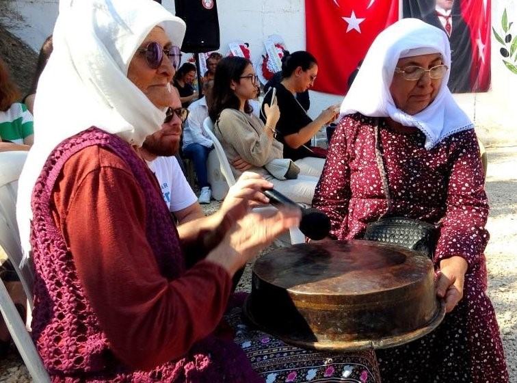 Asırlık Gelenek, Kadınların Elleri̇nde Yeni̇den Hayat Buluyor