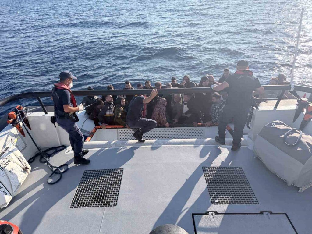 Bodrumda 35 Düzensi̇z Göçmen Yakalandı